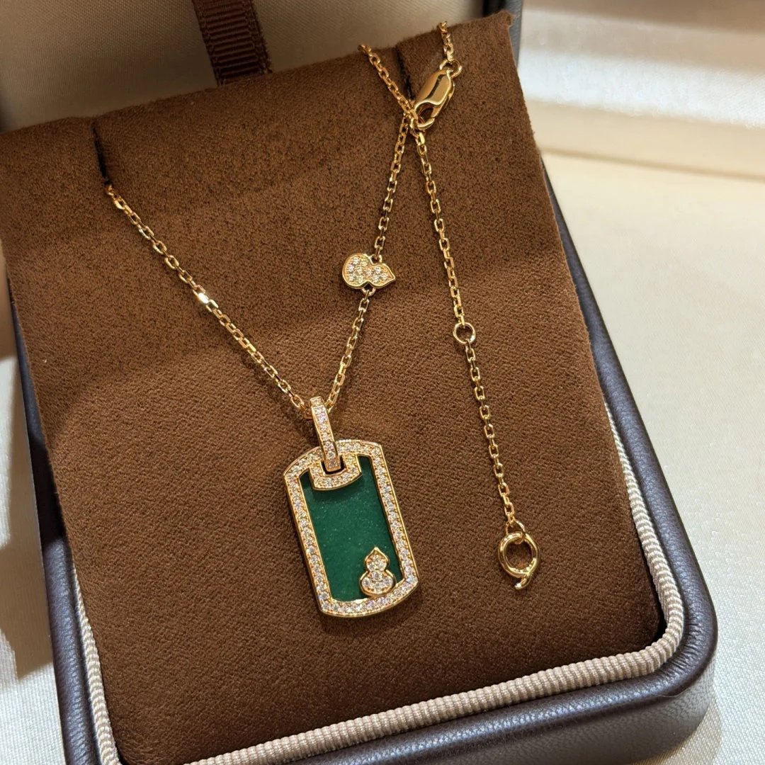 LitBuys Necklace