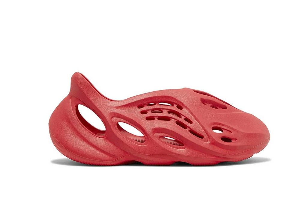 YEEZY FOAM RUNNER VERMILION