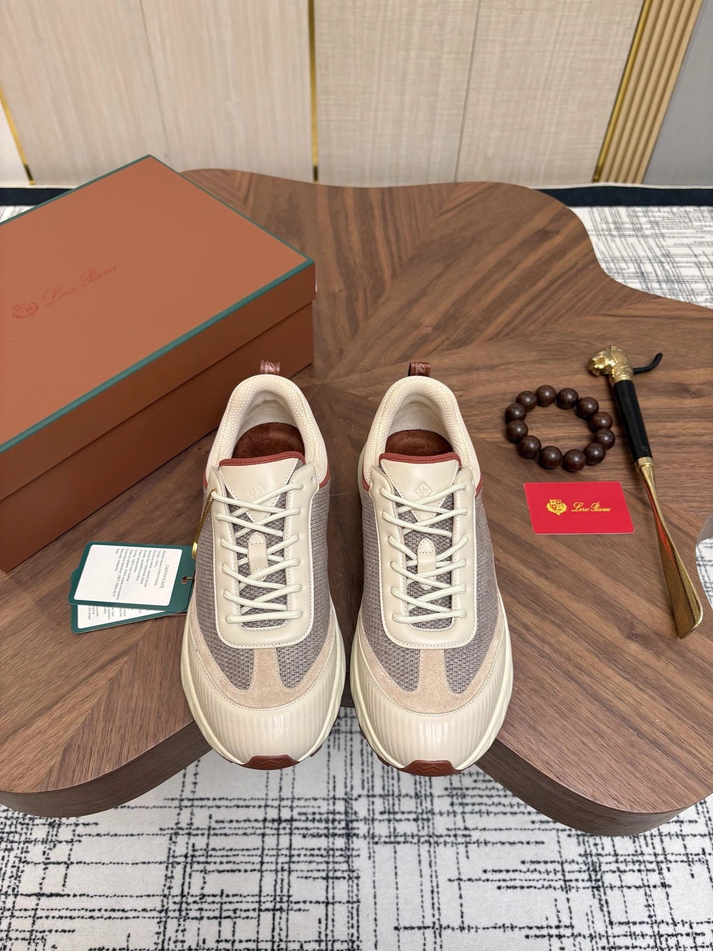 顶级版本.Loro Piana*顶级正品级男运购买原版1:1复制 于1924年4月24日创立现有的Loro Piana公司