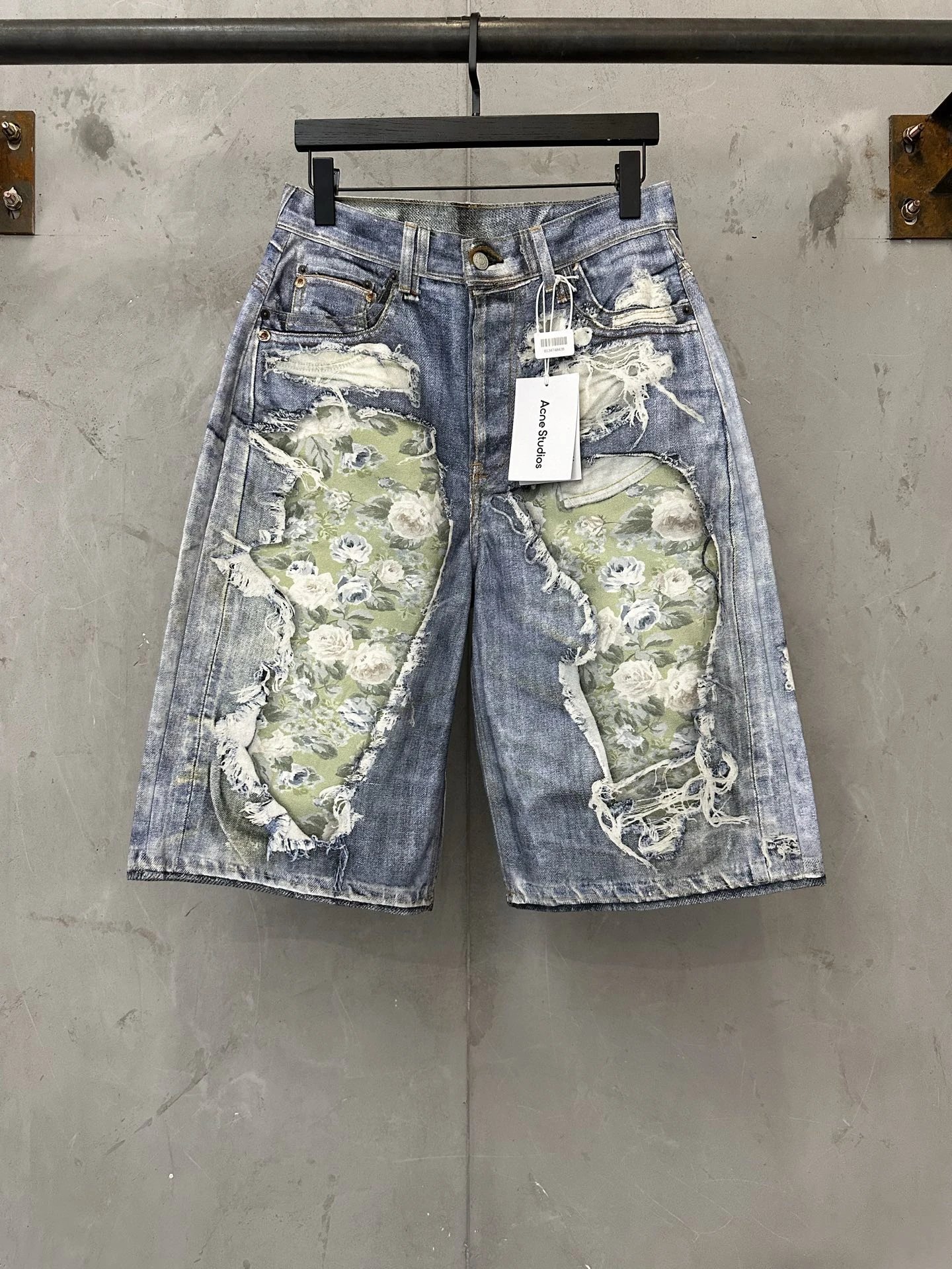 Acne Studios was 1981花卉印花假两件七分裤