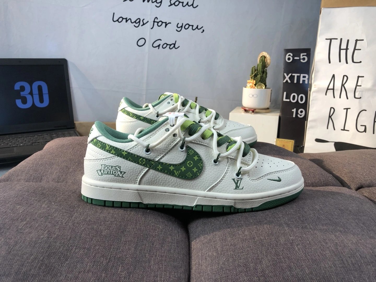 公司级 Nike SB Dunk Low“联名-绑带花纹绿勾” 周年高端定制 低帮休闲板鞋 定制鞋盒 大厂纯原品质出货 超高清洁度 皮料切割干净无任何毛边 细节完美