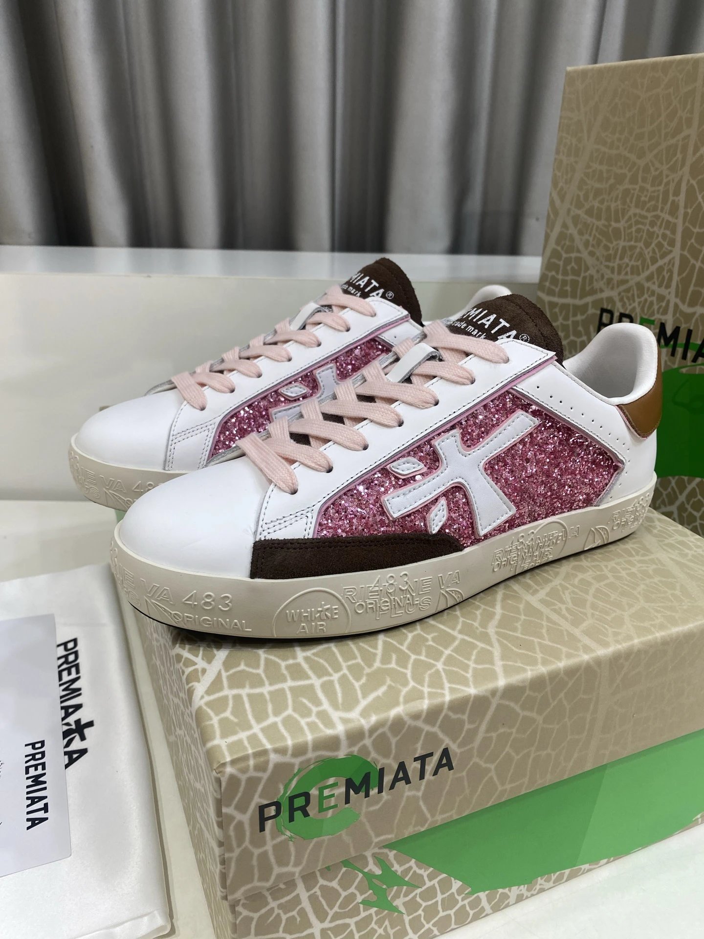 PREMIATA（普瑞米亚达)时尚、运动、休闲、慢跑、情侣-1