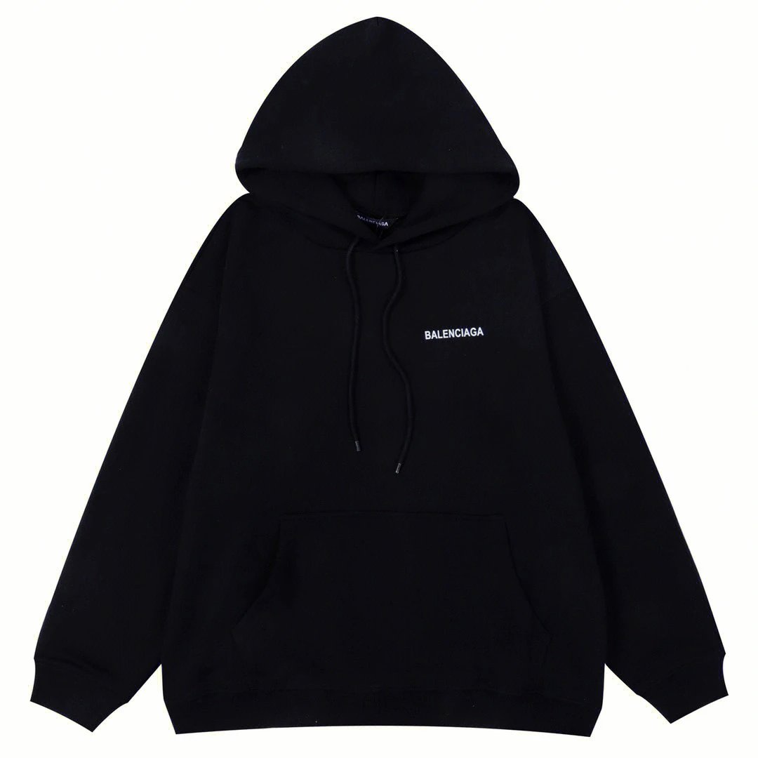 Balenciaga/巴黎世家秋冬前后印花连帽卫衣，高克重面料超级舒适！ 元素碰撞！让整款气质升提一个档次！时尚而平不庸！低调百搭又具有品牌特色的代表性单品！在日常搭配中切合度极高，整体风格极简到极致