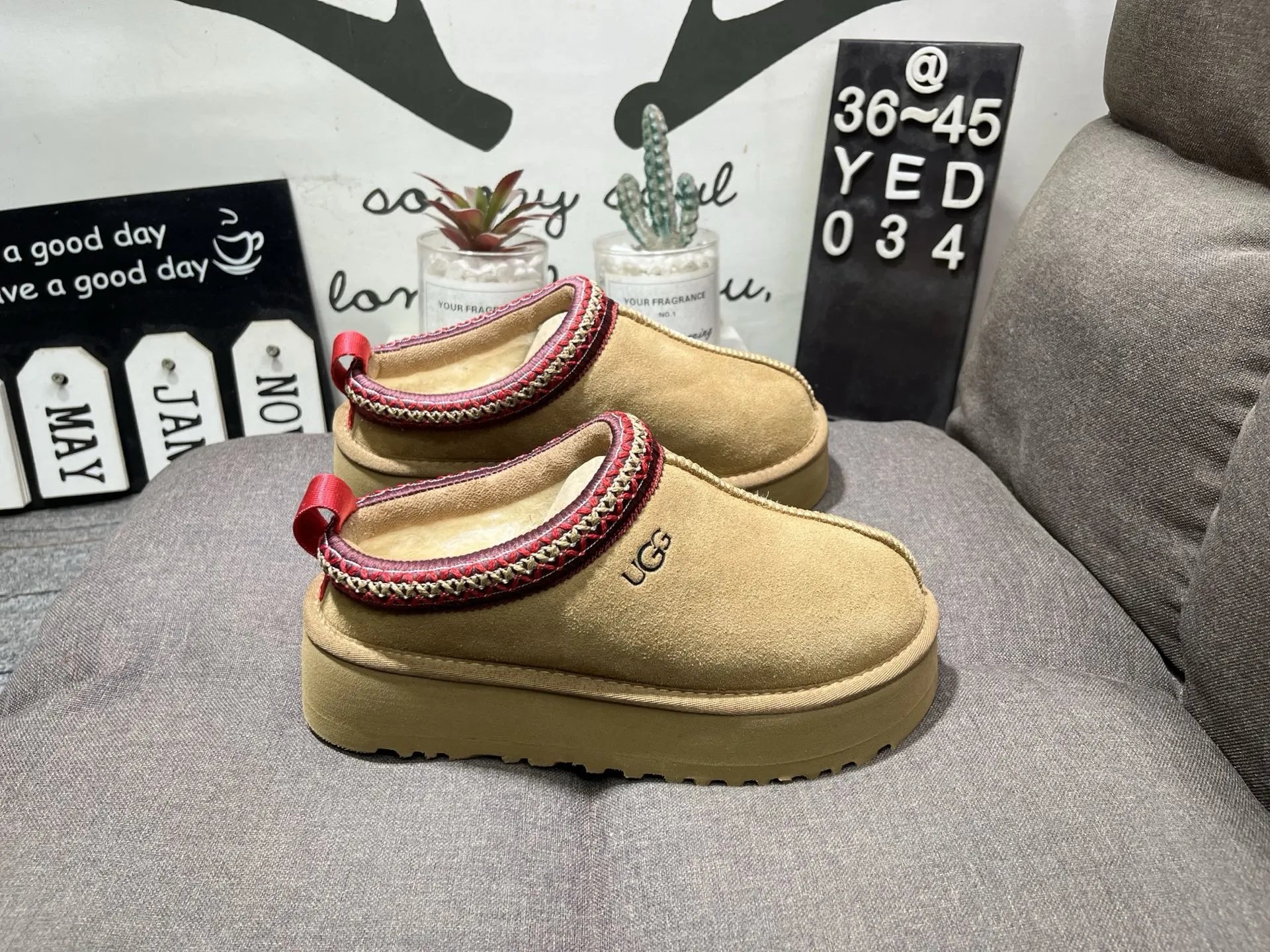 UGG Tazz Love'25 舒适防滑包头拖鞋羊皮毛拖鞋YED034
