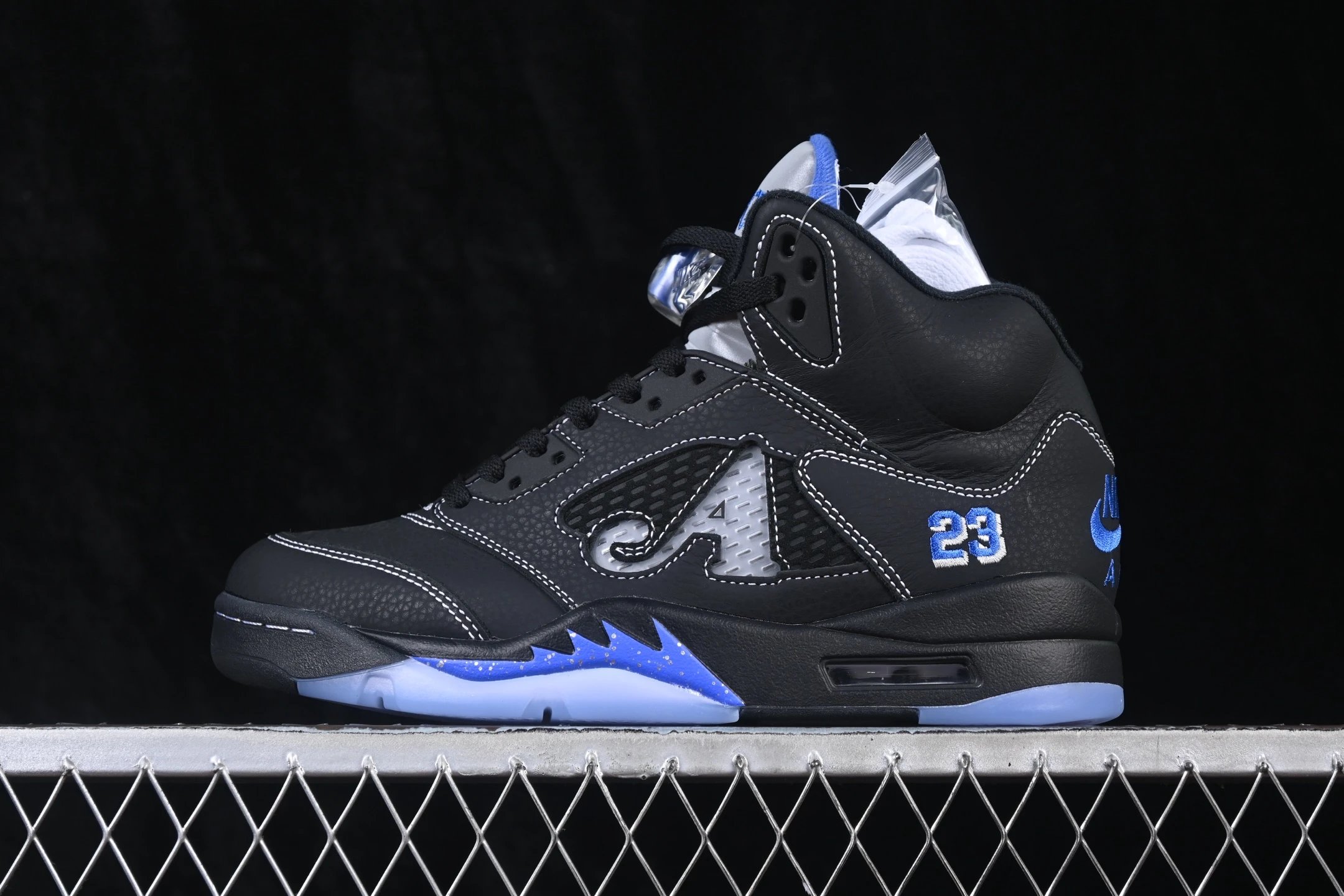 S版 Awake NY x Air Jordan 5 "Black Metallic" AJ5 乔5联名款黑灰 DV4982-004 外贸订单最大49码 原楦原纸板 全头层皮面料 高水准工艺打造 细节