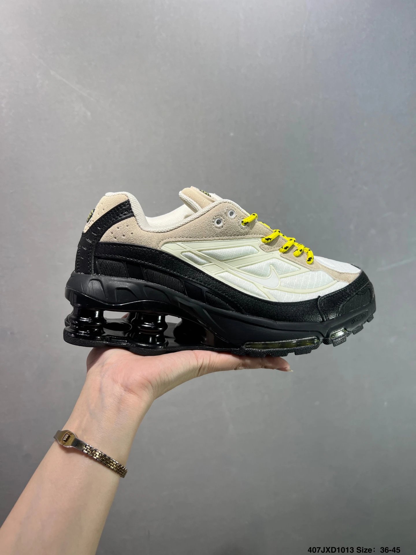 Nike Shox Ride 2 Sp x Supreme联名款 R4全 掌气垫缓震跑步鞋 织物材质