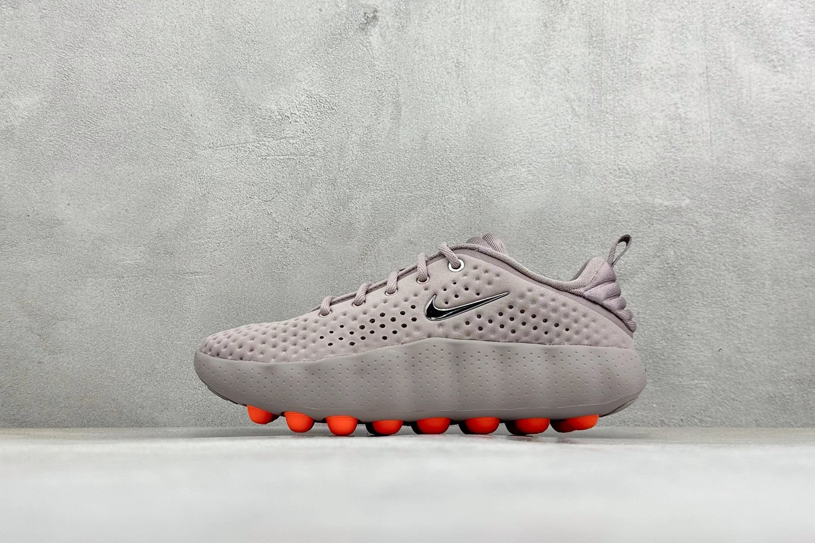 S2纯原 Nike Mind 002 神经科学足底按摩鞋 1:1还原 真半码 鞋面采用穿孔透气织物材质 鞋底22个独立泡棉节点 科技感满满