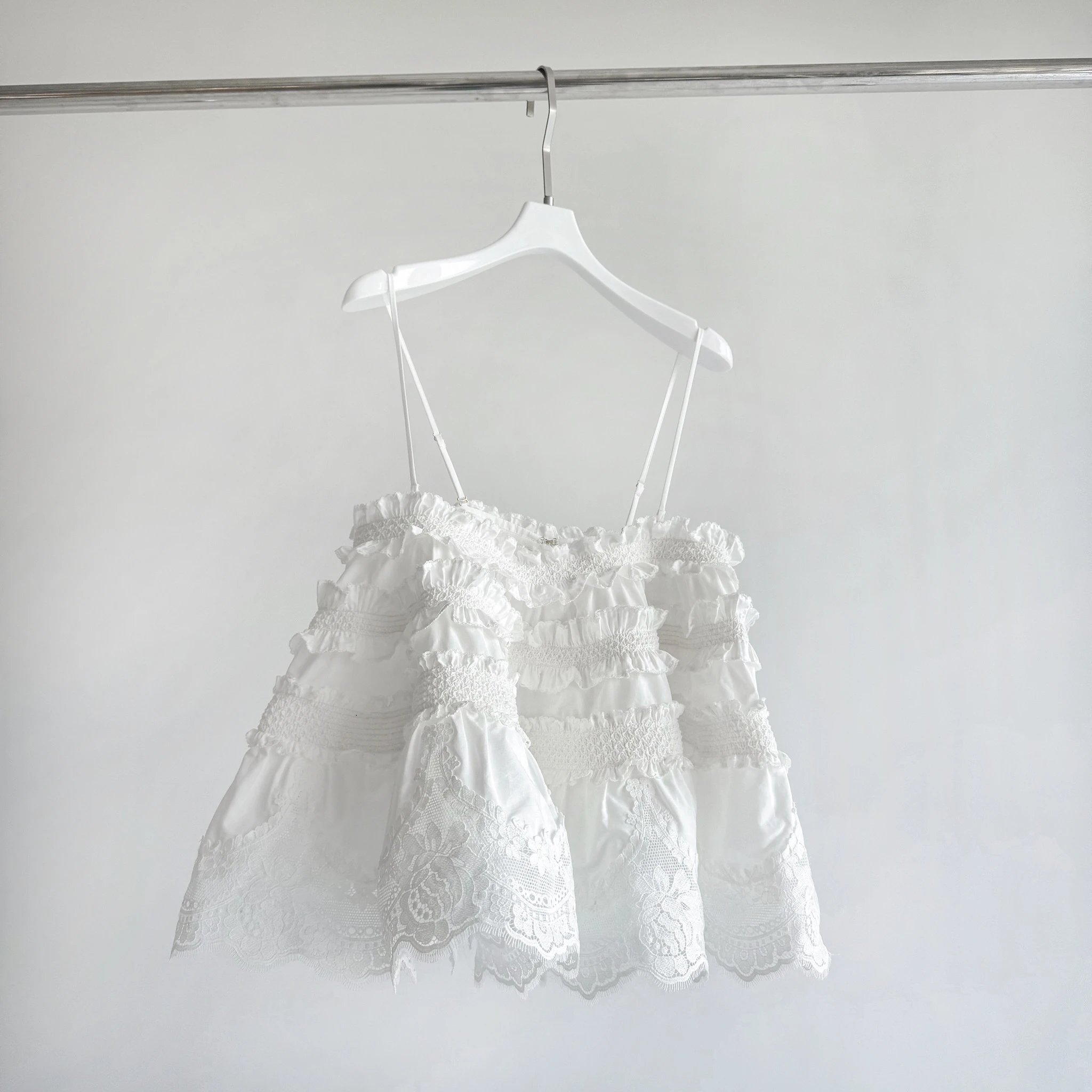 Zimmerman 成分：100% COTTON 尺寸：0123 胸围 长 bust long 0 82 48 1 86 49 2 90 50 3 94 51