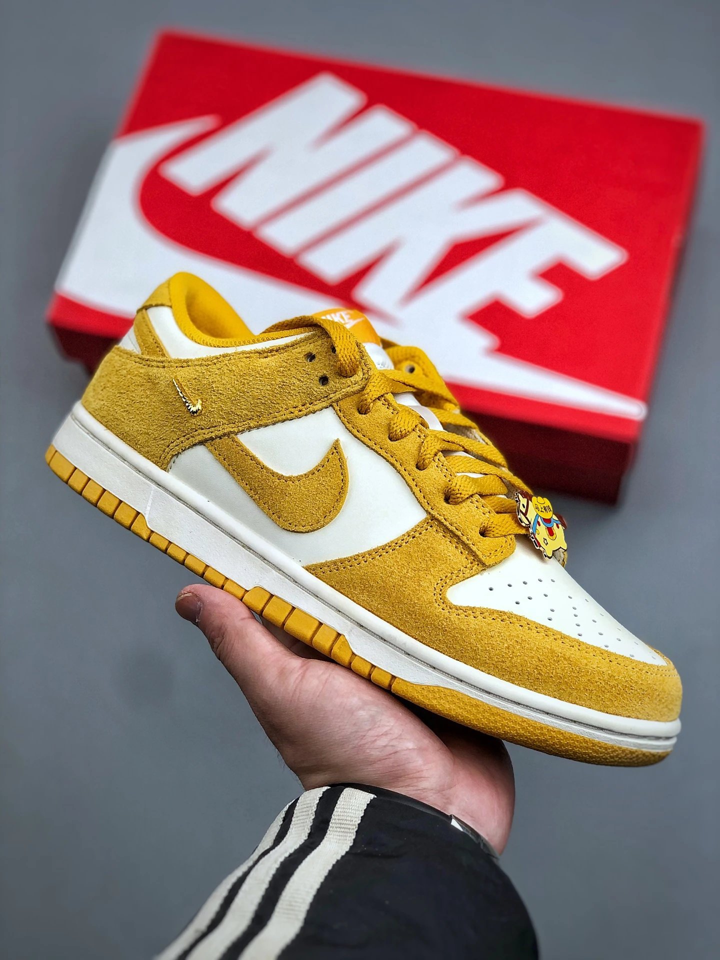 S版 W NIKE DUNK LOW 耐克 低帮休闲运动板鞋原装头层材料 用料绝不含糊 独家版型蒸餾加工帶來的是更好的视觉和脚感体验 清洁度 电绣工艺 皮料切割干净无任何毛边 细节完美