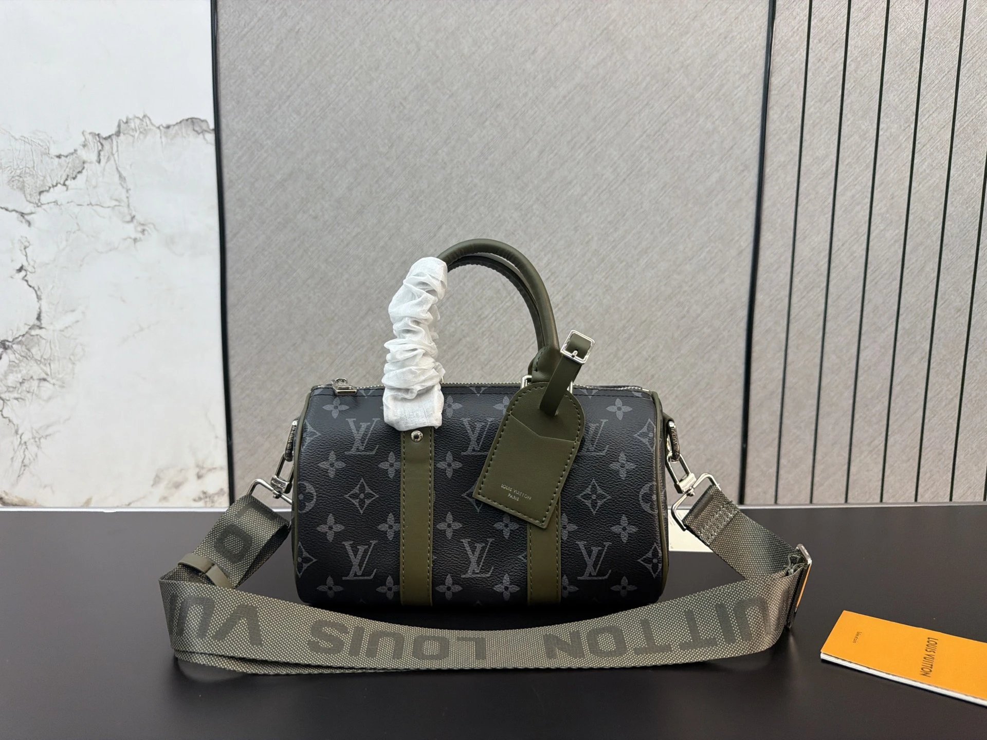 Louisvuitton lv KEEPALL 25 印花原版单肩斜挎包 实物拍摄 礼盒配送 规格 25 cm 