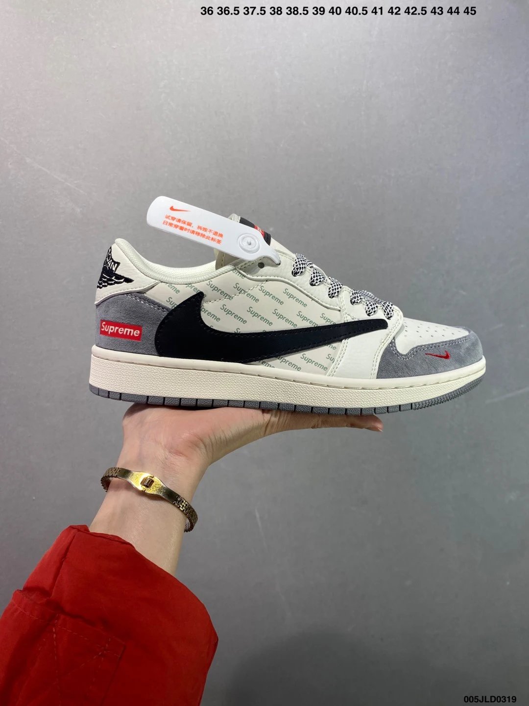 公司级TS x Air Jordan AJ1 Low x Gucci 倒钩低帮联名古驰定制配色 白深蓝灰勾 原厂内置气垫魔块 A模大底 头层小牛皮 鞋舌AJ原厂专用牛津布+AJ专用反口珍珠布+原厂无杂