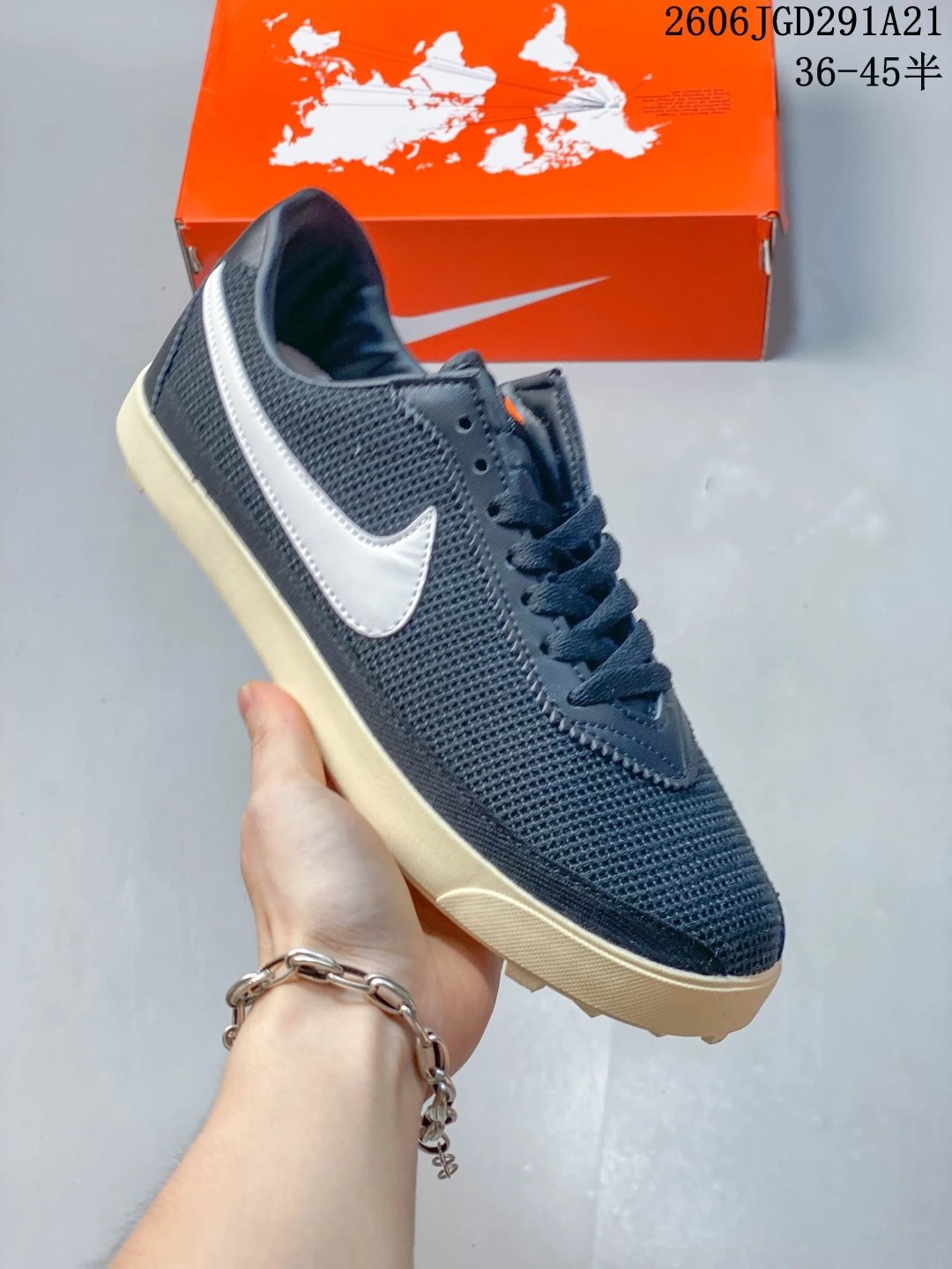 市面 纯原 【NK】Nike耐克 Nike Astrograbber Leather休闲复古薄底运动鞋 IR56 类型：男女鞋 码数：36 36.5 37.5