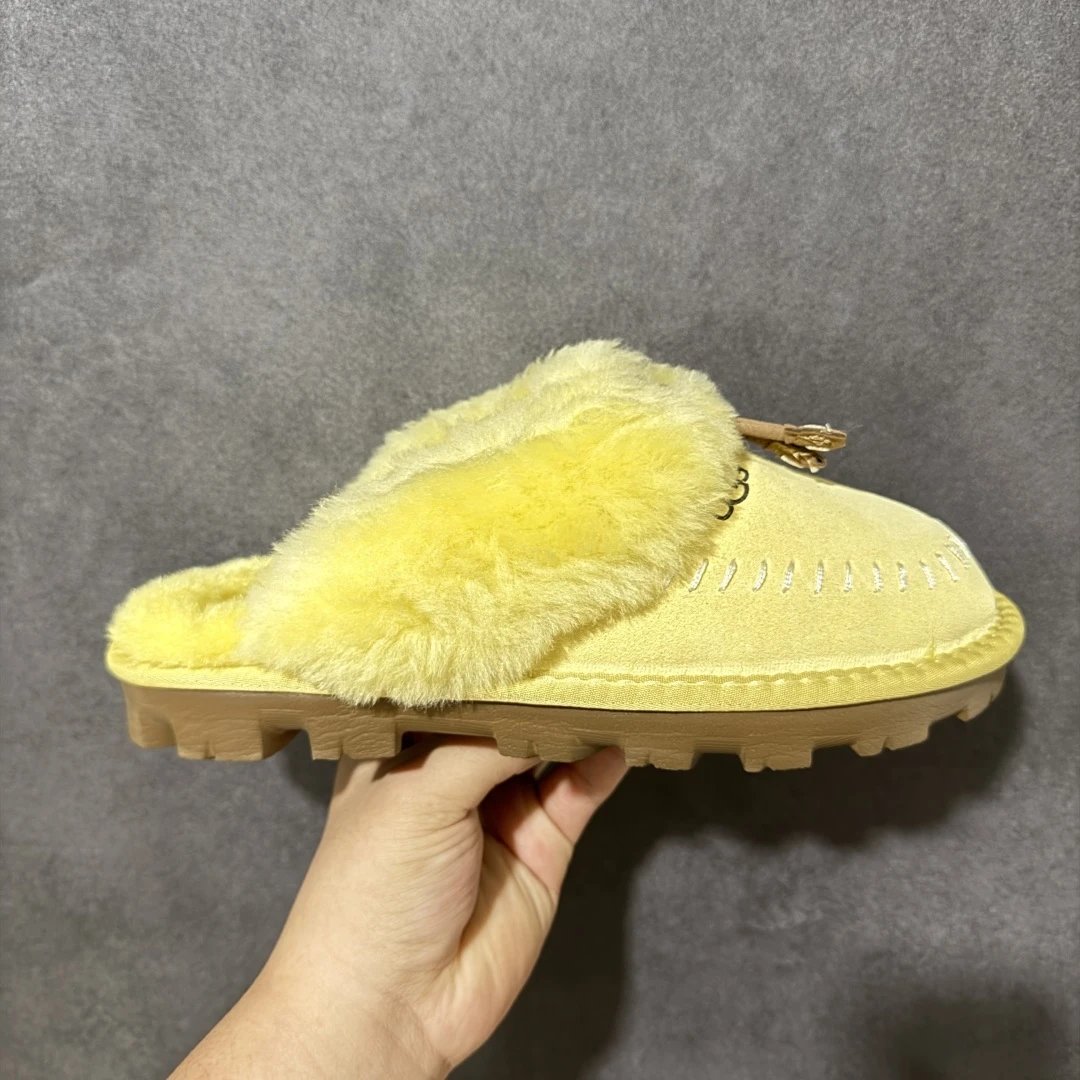 顶级纯原 支持放店 公司级 UGG Slipper Evolution 撞色 保暖舒适耐穿 低帮包头拖鞋 美式休闲风的撞色设计 让简约穿搭更有层次 牛剖层革与EVA鞋底兼顾舒适 秋冬穿表现稳定