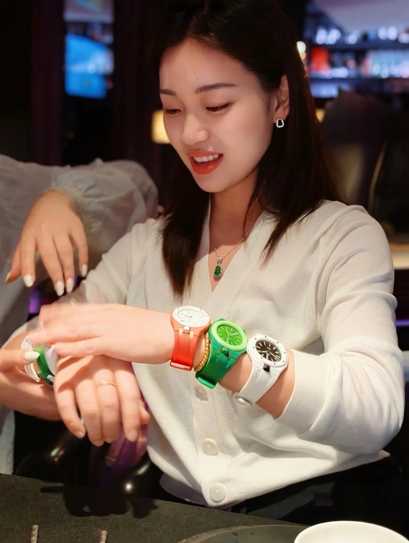下单包邮，送礼盒包装 石英版本AP*Swatch