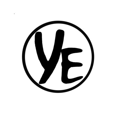 YE-Sneaker