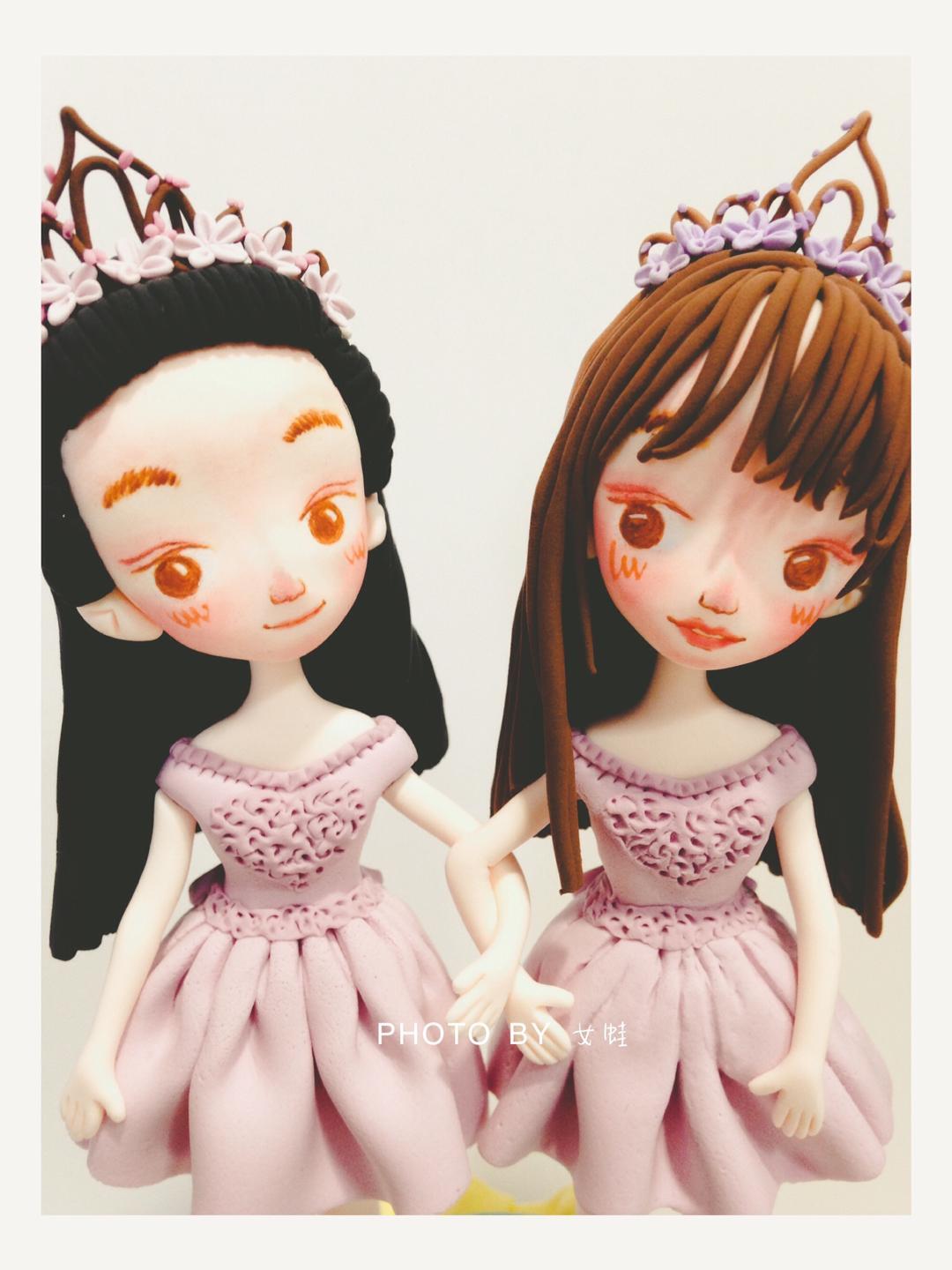 根据照片定制的卡通版人偶双人造型