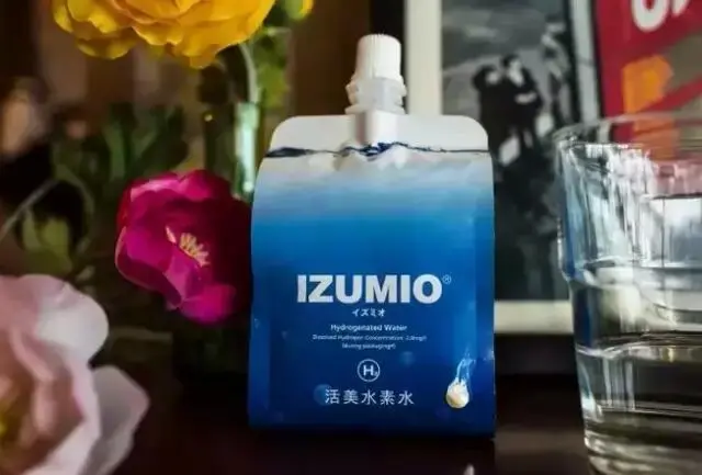 熊厚呷推荐系列 Izumio活美水素水水素市场no 1 一箱30包0ml每包水素水被遗忘的营养素日本国家为08奥运运动员提供的饮用水就是水素水 在日本已经具有很高的知名度 目前