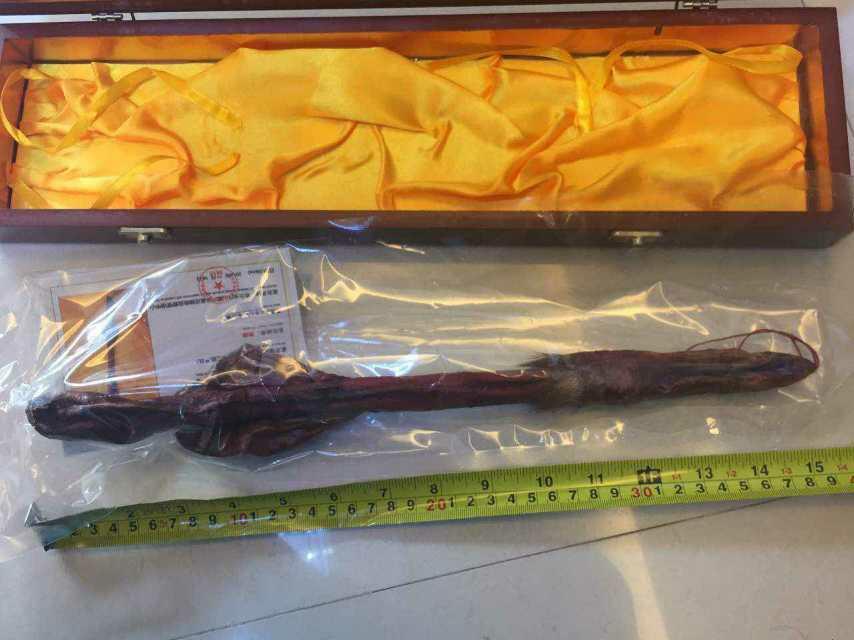 鹿鞭,绝对保真!懂行的一看就知道真假.