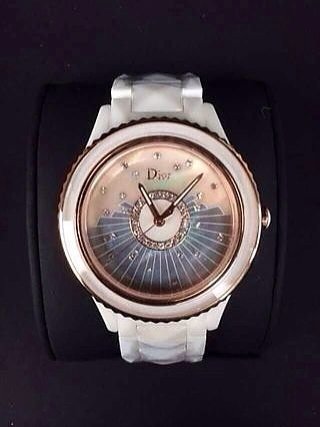 迪奥(dior) 2014春夏爆款 第八号系列女款精密陶瓷 表盘直径38mm 进口
