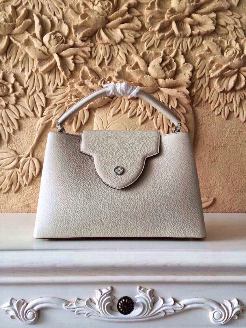 lv capucines 这款包有多红我想无需赘述了吧?红透中外红透各个年代.