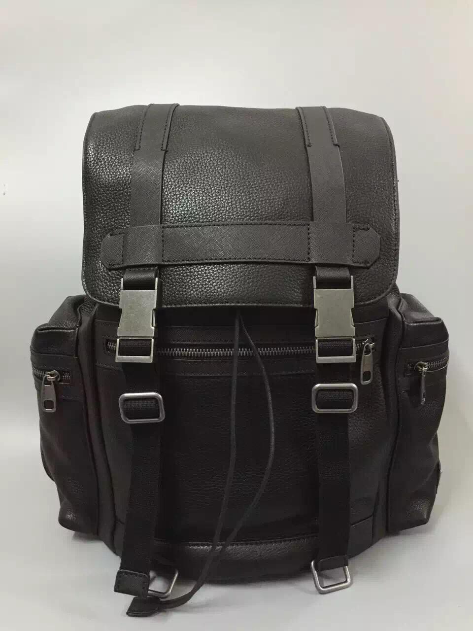 dg杜嘉班纳 新款盖头双肩包,头层牛皮,盖头插扣款,细节看图,尺寸:33*