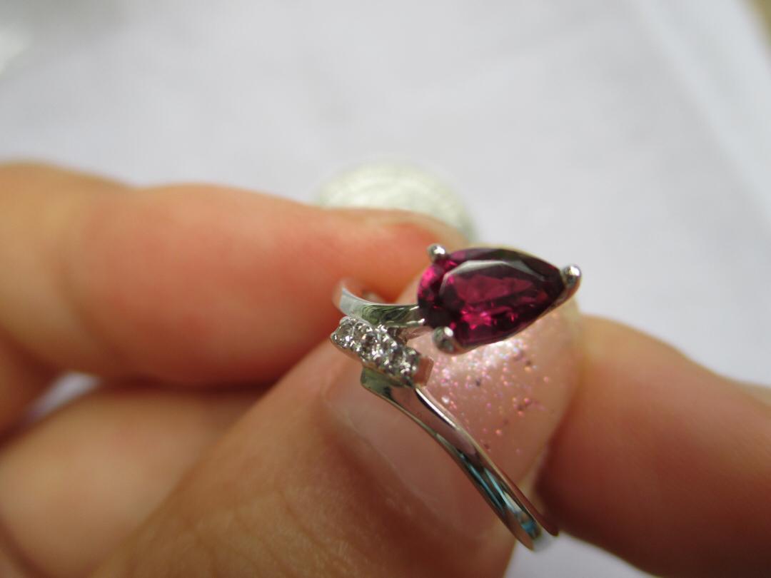 紫牙乌石榴石戒指