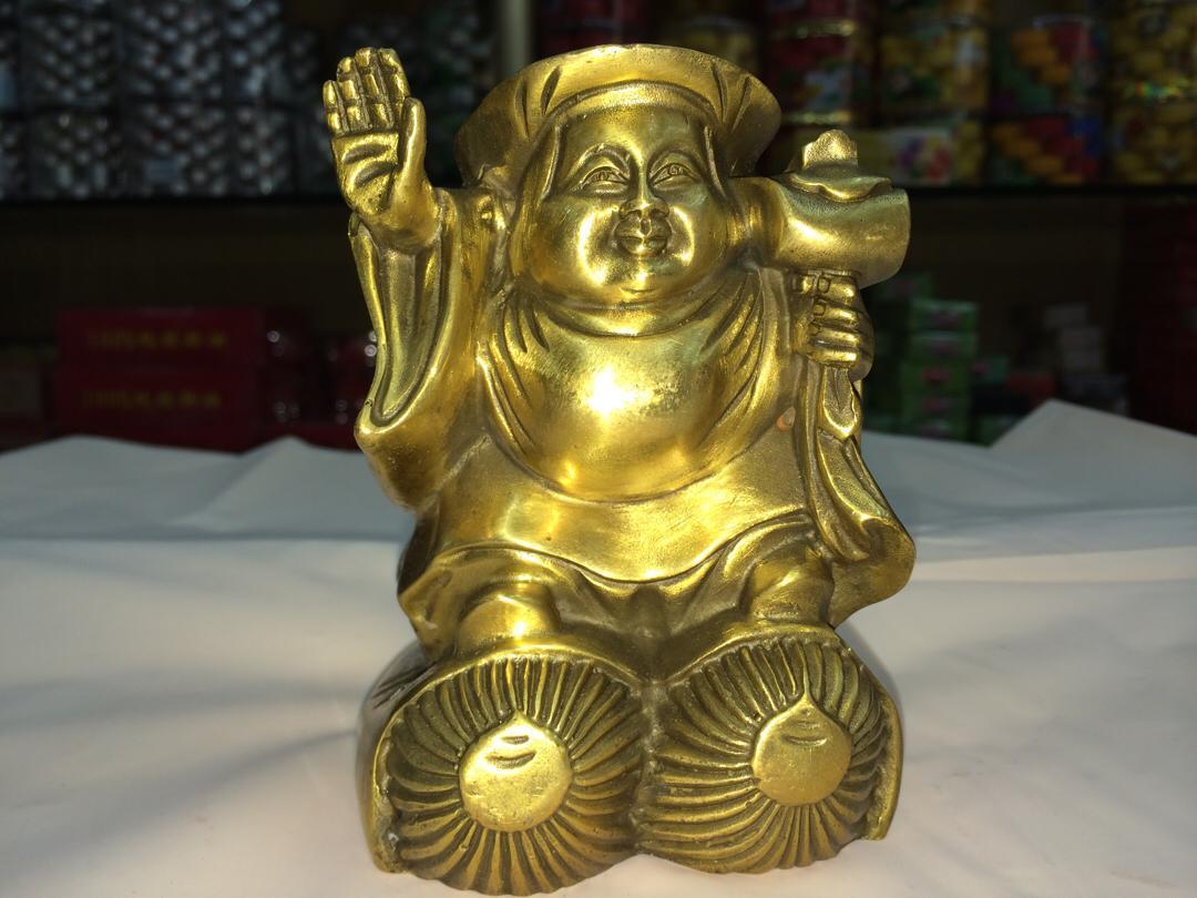 大黑天财神 材料 黄铜 高度13cm 长度8 5cm 宽度8cm 厚8 Cm 如何拥有财富 法宣法师宣讲 孔雀王经 说 如果有人三年里面专心供养 大黑天神 天神必然会来到这个地方 授予这个人世间