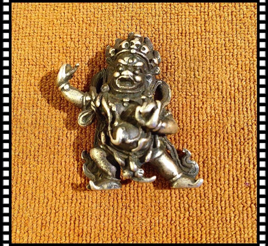 老佛像 马头明王 马头明王的主要功德为:降伏罗刹,鬼神,天龙八部之