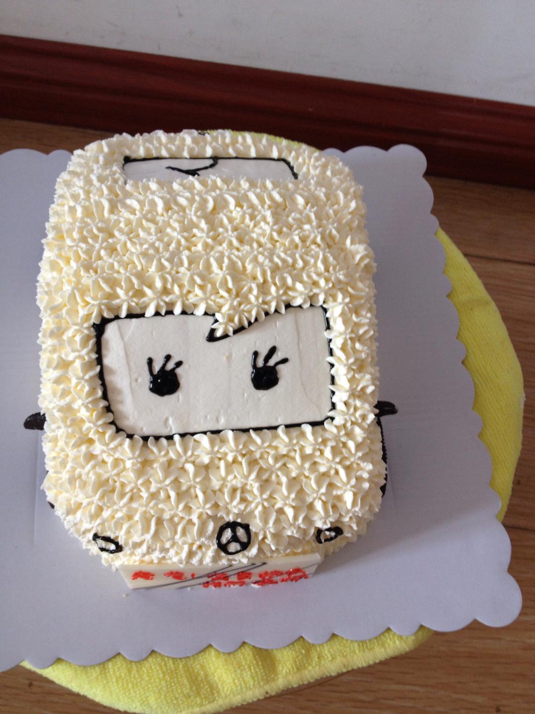 动物性奶油 小汽车水果蛋糕,小帅哥的最爱