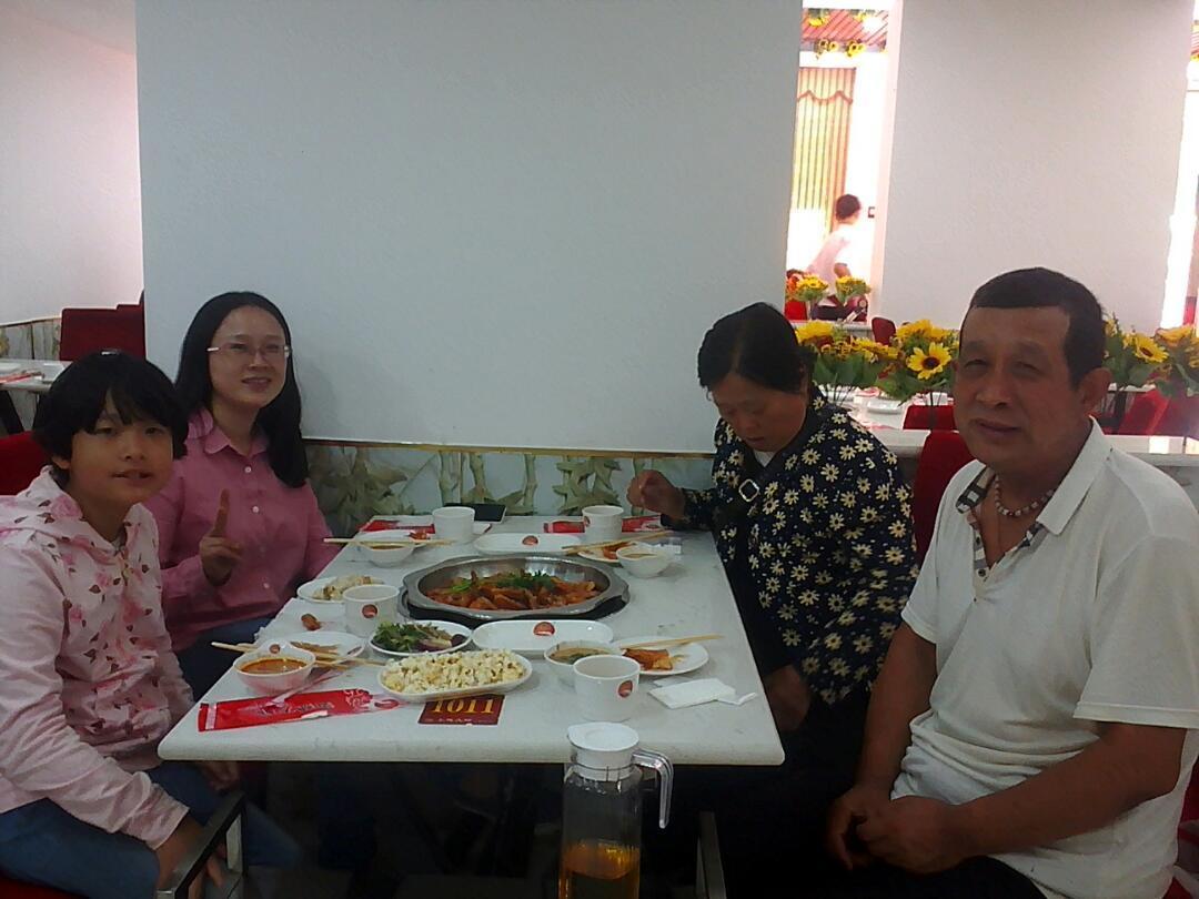 店长分享: 羊上树,在我们传统的思维里,简直是不靠谱的事,然而这一幕,却真实的出现在【撒哈拉大沙漠中】当地常年干旱 2016-10-17 安然纳米直销网站 羊上树,在我们传统的思维里,简直是不靠谱的事,然而这一幕,却真实的出现在【撒哈拉大沙漠中】当地常年干旱,寸草不生,羊为了生存,逐渐学会了上树的本领,甚至可以站立在枝头上。物竞天择,适者生存,只有主动适应环境,顺应趋势,才能生存和发展! 羊没草吃都上树了,这个世界连羊都改变了,人如果不改变,就会像羊一样连草都没的吃,我们中 - 0781993 - 河南丰果园开发公司 店长分享: 羊上树,在我们传统的思维里,简直是不靠谱的事,然而这一幕,却真实的出现在【撒哈拉大沙漠中】当地常年干旱 2016-10-17 安然纳米直销网站 羊上树,在我们传统的思维里,简直是不靠谱的事,然而这一幕,却真实的出现在【撒哈拉大沙漠中】当地常年干旱,寸草不生,羊为了生存,逐渐学会了上树的本领,甚至可以站立在枝头上。物竞天择,适者生存,只有主动适应环境,顺应趋势,才能生存和发展! 羊没草吃都上树了,这个世界连羊都改变了,人如果不改变,就会像羊一样连草都没的吃,我们中 - 0781993 - 河南丰果园开发公司
