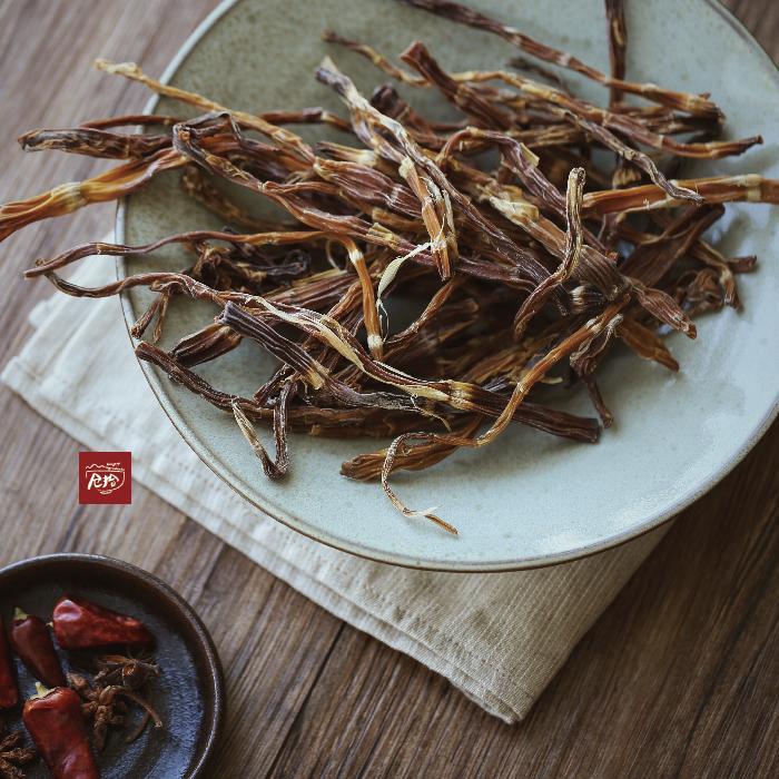 仓拾野生金竹竹笋 脆爽香淳 吸汁解油 富含粗纤维 氨基酸