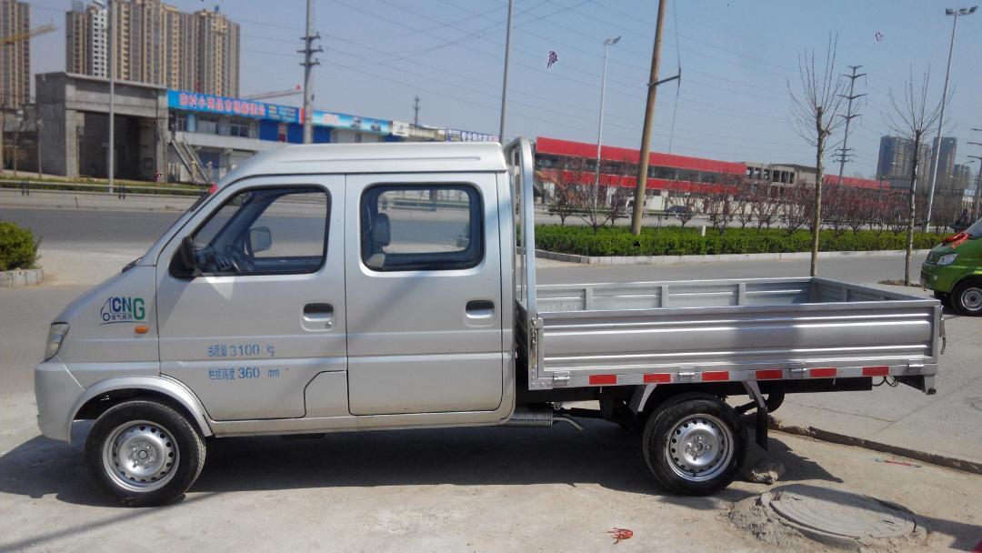 长安新豹迷你双排,油气两用载货汽车!