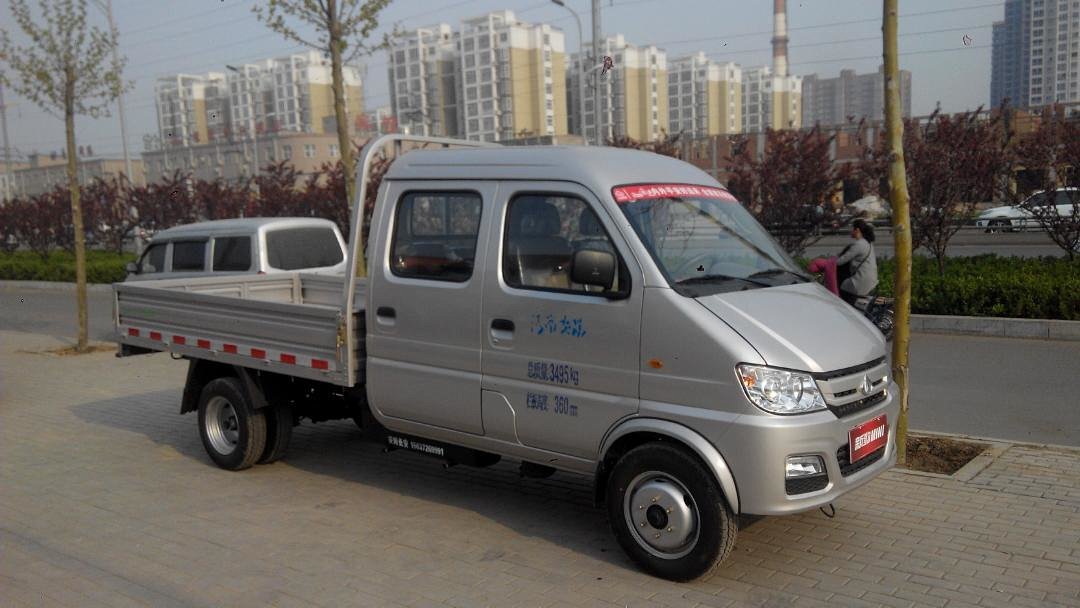 长安新豹迷你2.6米双排国五后双轮!