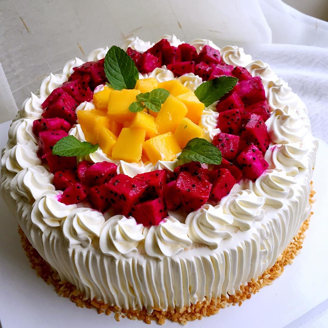 水果饰面蛋糕,水果多多,新鲜味美