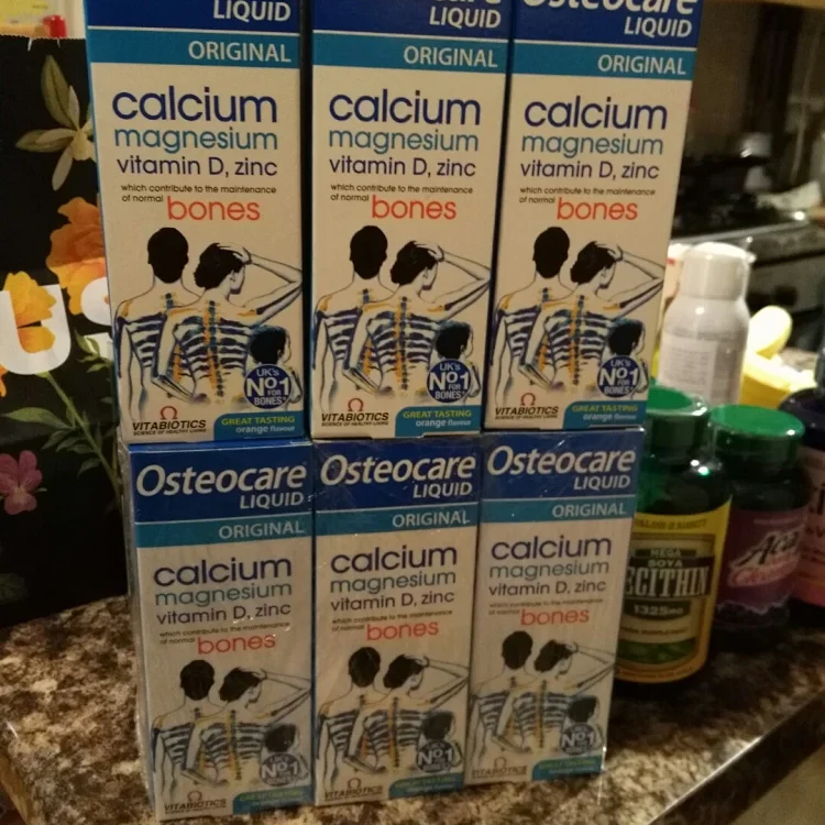 中文名称 英国osteocare液体钙镁锌婴儿孕妇老人都可用 英文名称 Vitabiotics Osteocare Liquid 0ml 产品产地 英国 产品规格 瓶装 0ml 中文名称 英国osteocare液体钙镁锌婴儿孕妇老人都可用 英文名称 Vitabiotics Osteocare Liquid 0ml 产品产地 英国 产品规格 瓶装 0ml