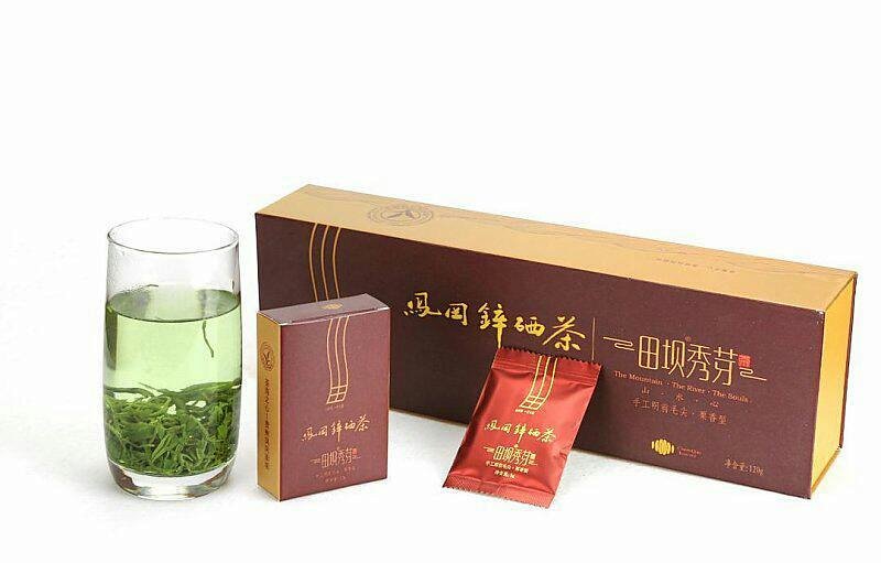 田坝秀芽(手工锌硒毛尖绿茶,栗香型) 外形:条索紧实,色泽青绿有机