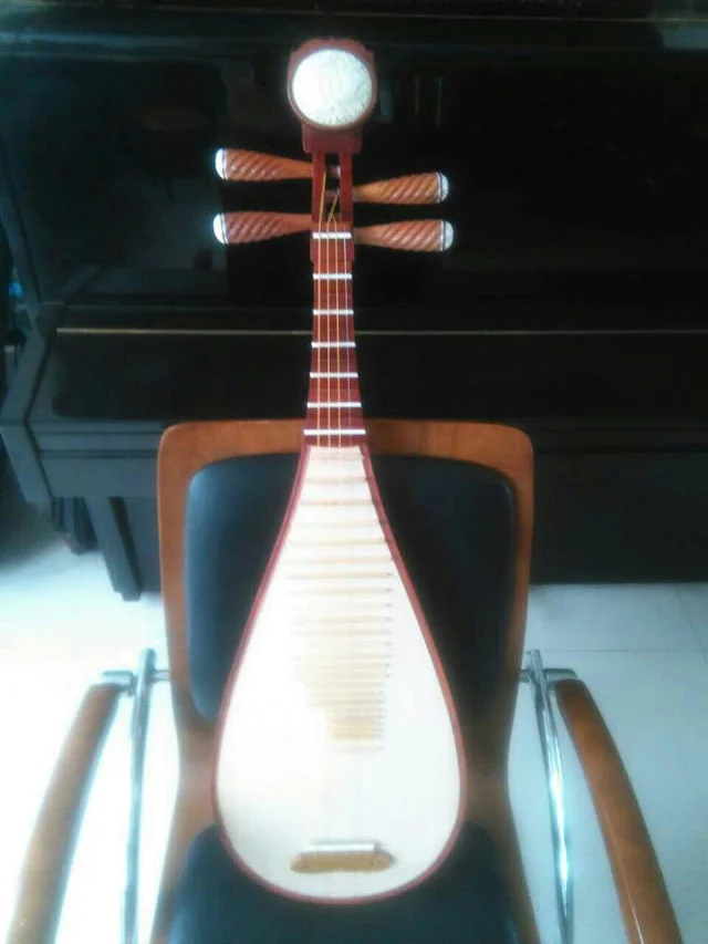 满瑞兴乐器行儿童中号琵琶非洲红木上漆