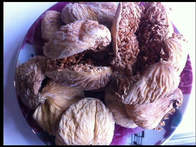 新疆阿图什大无花果无花果又名树上的糖包子,是营养价值很高的水果