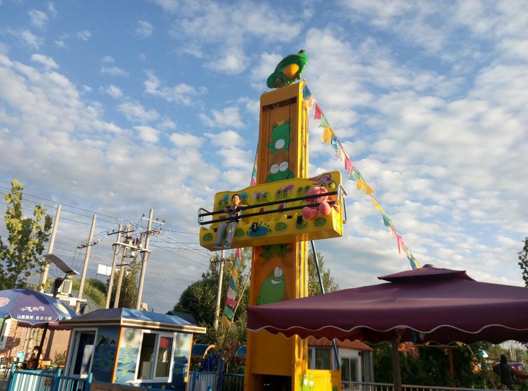 伊犁河游乐园儿童套票【套票项目】 1.袋鼠跳 (双人票) 2.