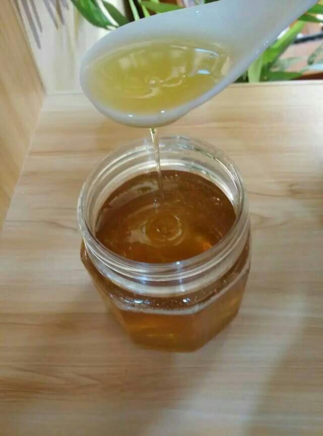 又称"桂圆蜜",呈深琥珀色,味道甘甜,不易结晶,带有浓烈的龙眼香气