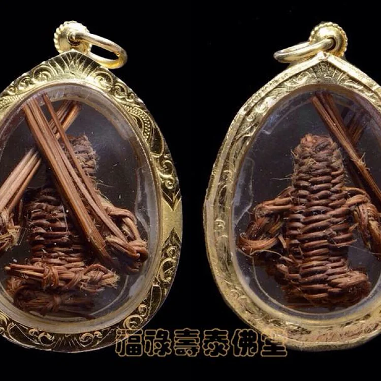 泰国佛牌阿赞来早期大模佛历2500年魂魄勇 泰国佛牌阿赞来早期大模佛历2500年魂魄勇