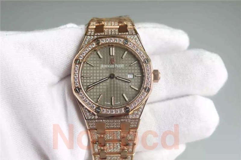 Watch from No. 8