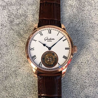 Watch from No. 8