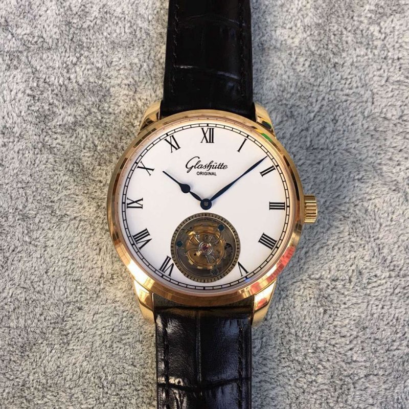 Watch from No. 8