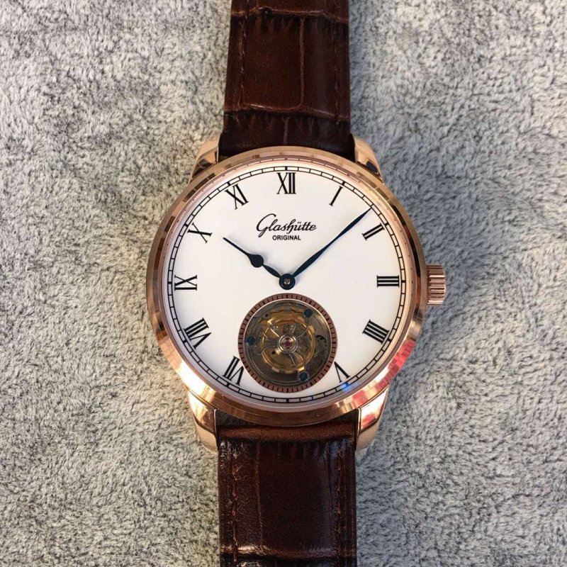 Watch from No. 8