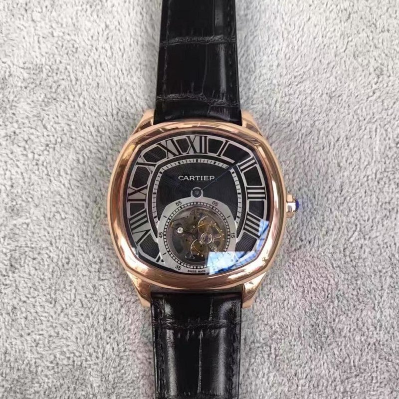 Cartier Drive De
