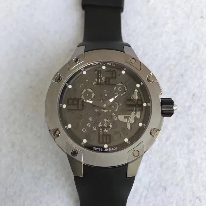 Watch from No. 8