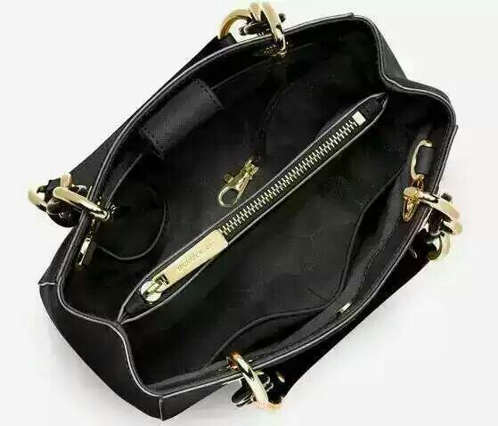 美国正品～mk 戴妃包 小号 十字纹金典黑～～～一口价1699(尺寸:25-12