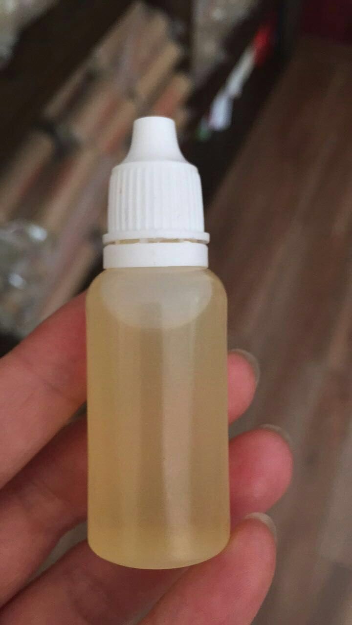 "香港脚" 用法:温盐水泡脚1o分钟,泡完后用该药水涂沫 一天1-2次