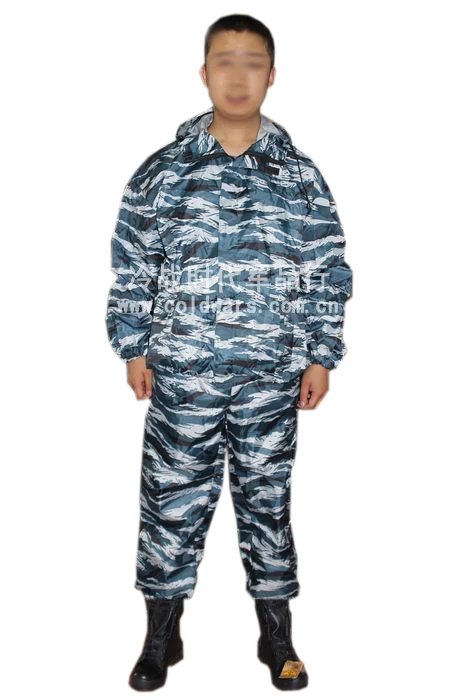 俄罗斯军服 内务部mvd 虎纹城市迷彩分体风雨衣 作战服 omoh 利剑